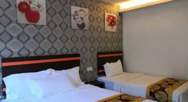 Deluxe Rodinný pokoj Mega Inn