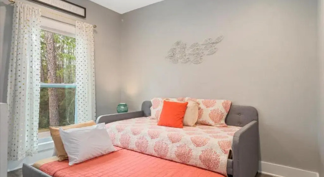 Вилла The Hummingbird House - East End Island / Pet Friendly