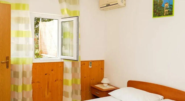 Апартаменты c 1 комнатой с видом на сад Apartments Julija