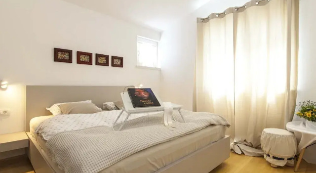 Amazing 2 Villa Property, Fenced Garden With 2 Private Pools