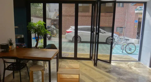 Hostel Hongdae, Забронировать Хостел Хостелы Сеула, рядом с Магазин Butter zakka, Хостел