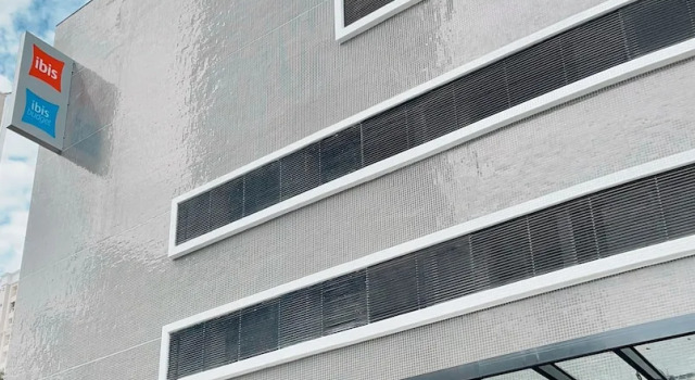 Ibis Budget Balneario Camboriu, Забронировать Отель СПА-отели Камбориу, рядом с Пляж Прайя-дус-Аморес, SPA-услуги