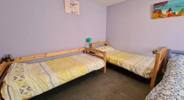 Charmant Gîte en Berry avec Cheminée, Près de La Châtre, Golf et Activités Œnature - FR-1-591-130, Prenota Hotel Briantes 