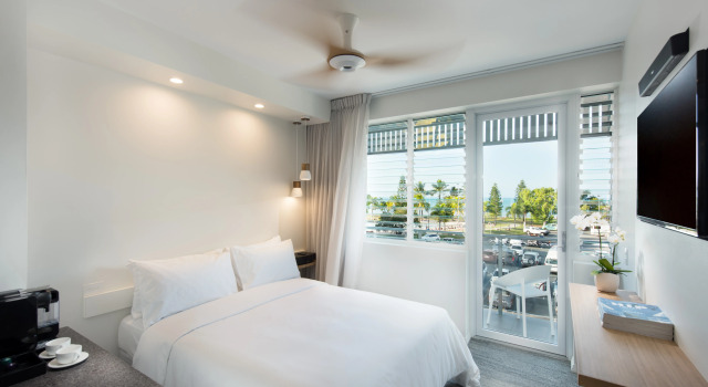 Heart Hotel and Gallery Whitsundays, Забронировать Отель Отели Эрли-Бич 4 звезды, рядом с Рынок пляжа Эйрли, 4*
