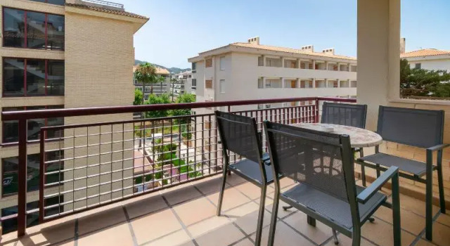 Четырёхместные апартаменты с 2 комнатами apartamentos Albir Confort