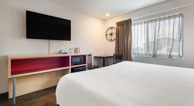 Люкс Red Lion Inn & Suites Ontario