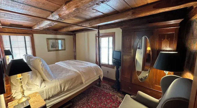 Люкс Deluxe The 1708 House