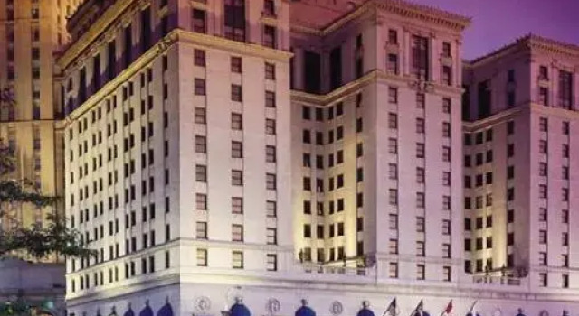 Четырёхместный номер Standard Hotel Cleveland Autograph Collection