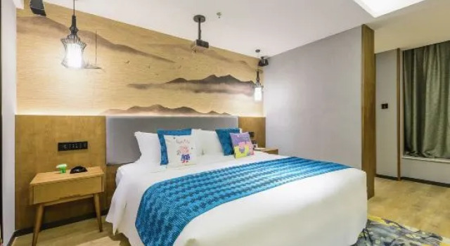 Семейный тент Meihao Lizhi Hotel (Beihai Port Terminal Ocean Window Store)