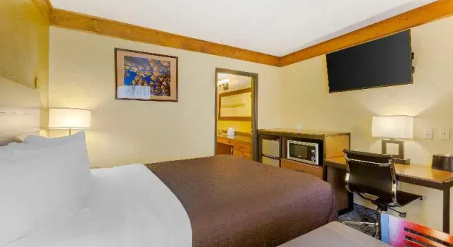 Двухместный номер Standard с балконом Best Western Rivers Edge