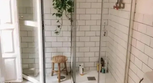 Четырёхместный номер Deluxe The Urban Jungle Hostel