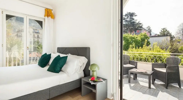 Двухместный номер Standard с видом на бассейн YourHome - Villa Sorrento