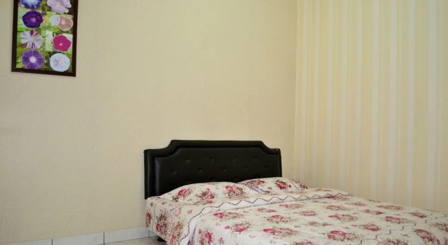 Villa Vila Bunga Merah Gelatik
