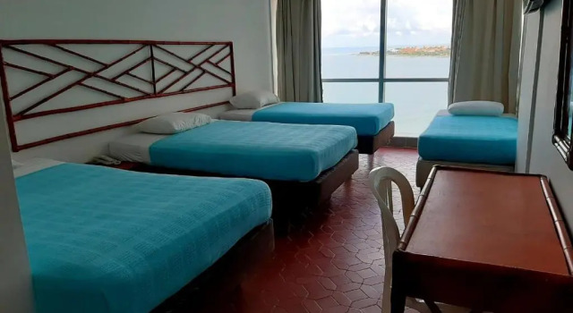 Четырёхместный номер Superior Hotel Costa del Sol