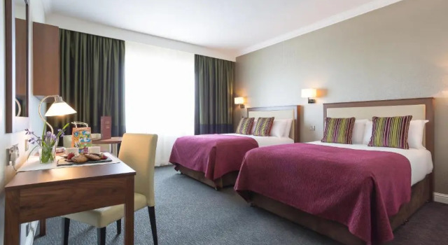Трёхместный номер Standard Rochestown Park Hotel & Leisure Centre