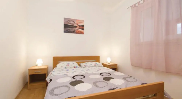Nice Home in Zavalatica With Wifi and 2 Bedrooms