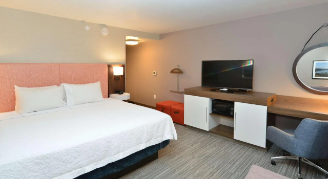 Двухместный номер Standard Hampton Inn & Suites Menomonie-UW Stout