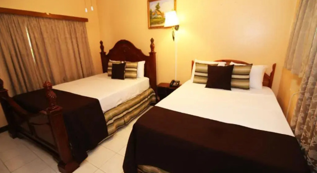 Четырёхместный номер Deluxe Rayon Hotel