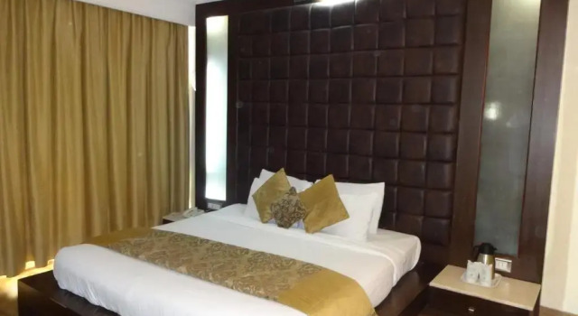Люкс Luxury Hotel Combermere