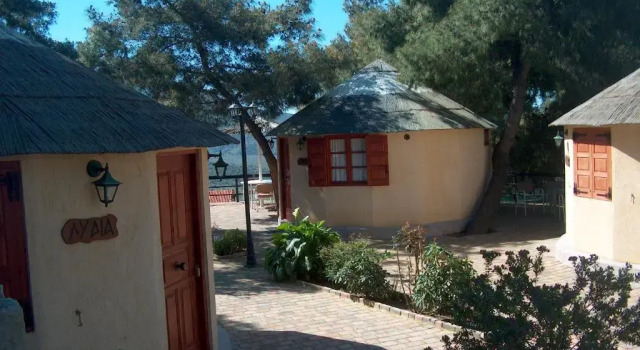 Бунгало Chrissa Camping Rooms & Bungalows