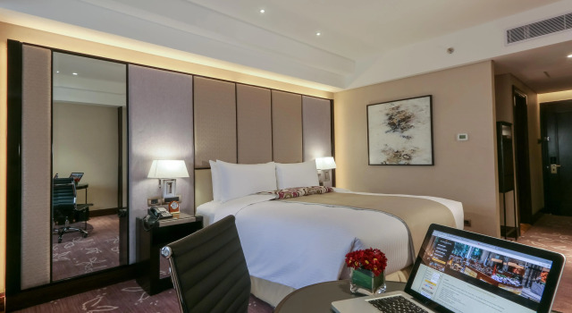 Двухместный номер Premier Diamond Hotel Philippines