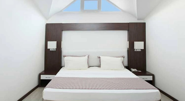 Arora Hotel