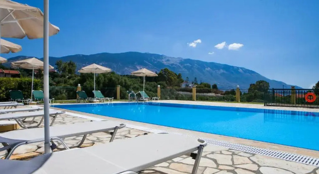 Коттедж с 2 комнатами Thermanti Villas
