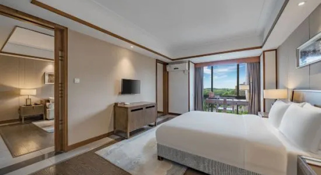 Семейный люкс Deluxe Chongqing Rongghui Up-Spring Alley Hotel