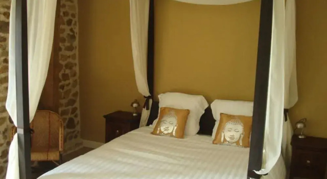 Combrailleurs, Prenota Bed & breakfast Hotel a Alvernia con parcheggio, Parcheggio