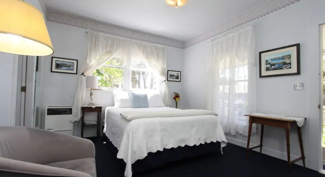 Двухместный номер Standard с балконом и с видом на море Seagull Inn Bed & Breakfast