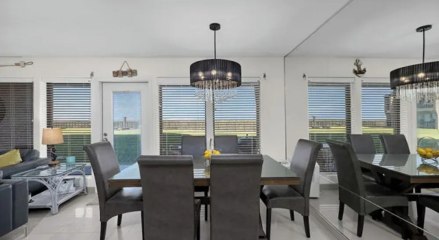 Номер Standard Beachfront by South Padre Resort Rentals