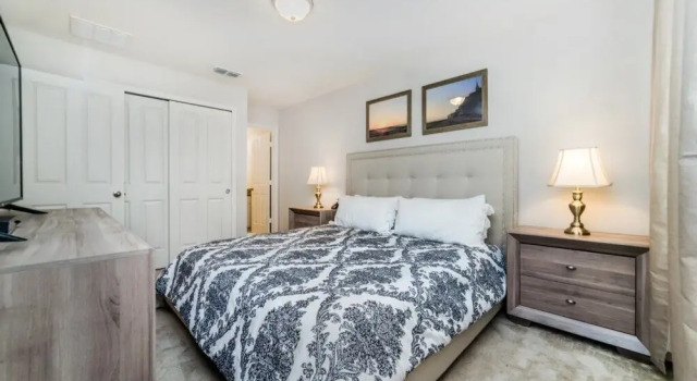 5157 Adelaide Drive 4 Bedroom Townhouse