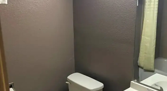 Люкс Superior Economy Inn North Randall