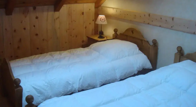 LA Poya : 3 Pièces Duplex 4 Personnes / 3 Rooms Duplex 4 People