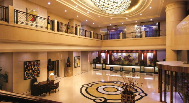 Howard Johnson Plaza by Wyndham Guiyang, Rezerwuj Hotel Guiyang Guizhou