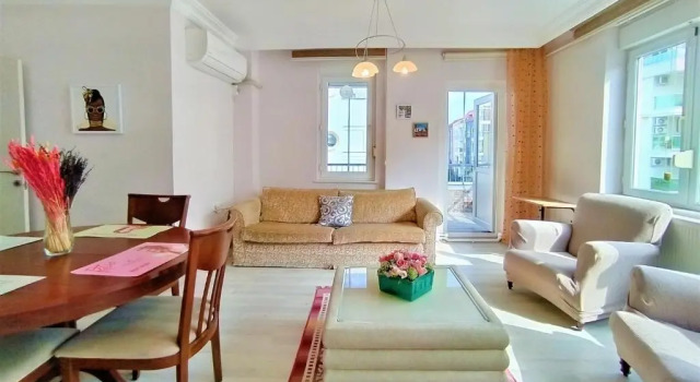 Flat Close to Beach With Balcony in Konyaalti, Забронировать Отель Отели провинции Антальи с парковкой, Парковка
