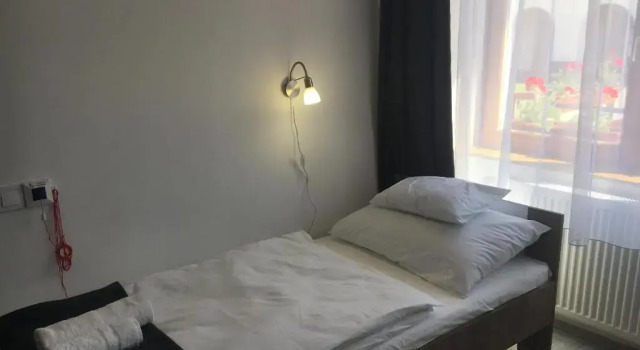 Kereszturi Vendeghaz, Rezervovat Hotel Hotely v Košický kraj s parkováním, Parkování