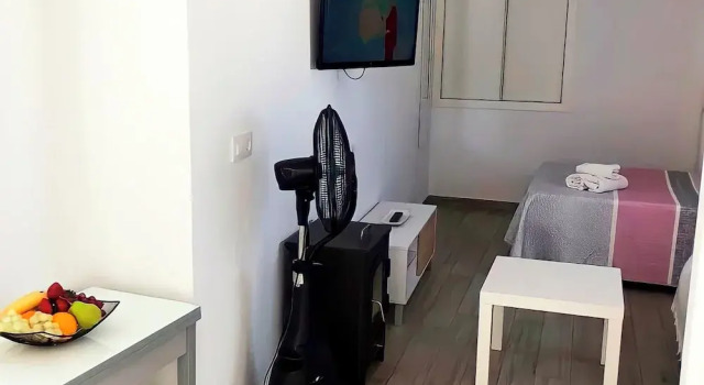 Estudio con Terraza y aire acondicionado