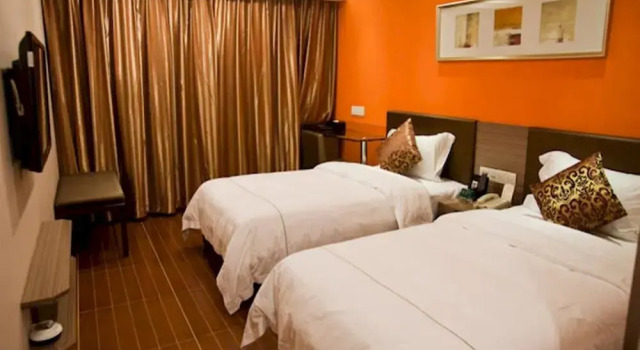 Shenzhen Nan Fei Yuan Hotel, Rezerwuj Hotel Hotele w Shenzhen z parkingiem, Parking