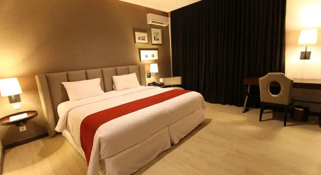 O podwyższonym standardzie dwuosobowy pokój Royal Padjadjaran Hotel