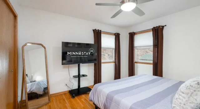 Linden Hills Retreat, Varaa Hotelli Hotellit Minnesota pysäköinnillä, Pysäköinti