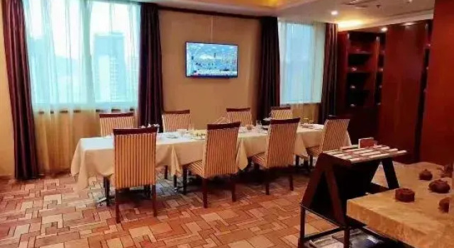 Golden Lun Hotel, Book Hotel Lanzhou Gansu