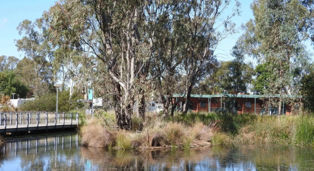 Victoria Lake Holiday Park