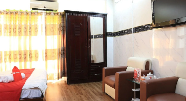 Семейный номер Standard RedDoorz @ Cong Hoa Street