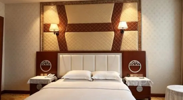 Люкс Deluxe с панорамным видом Qian Hai International Hotel