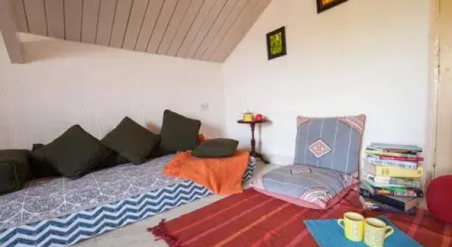 Retreat on Cloud 9 by Vista Rooms