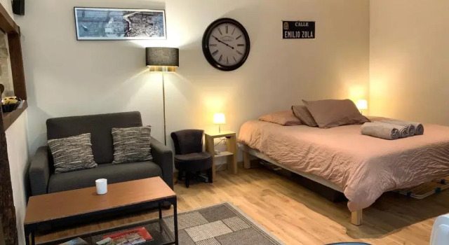 Lovely studio Le Marais, Забронировать Отель 4-й округ: Отель-де-Виль Париж, рядом с Станция метро Rambuteau