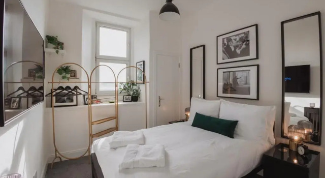 Princess Street Studios, Забронировать Отель Отели Ангус с парковкой, Парковка