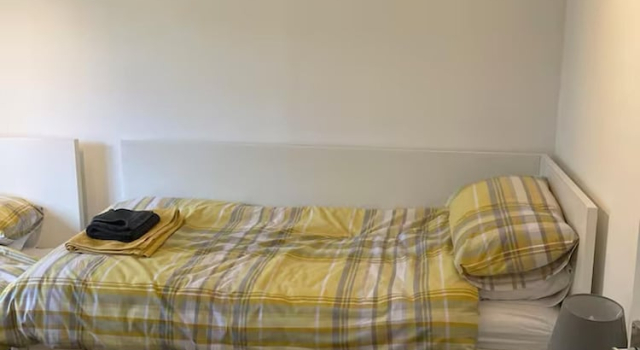 2 Bed Cottage - Sleeps 5 - Pets - Parking - Garden, Rezervasyon Tatil Evi Merseyside villalar, Villa