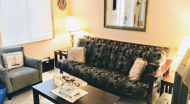 St.Pete Beach Condo - 5 Min Walk to Beach, Prenota Hotel Sunset Beach Florida